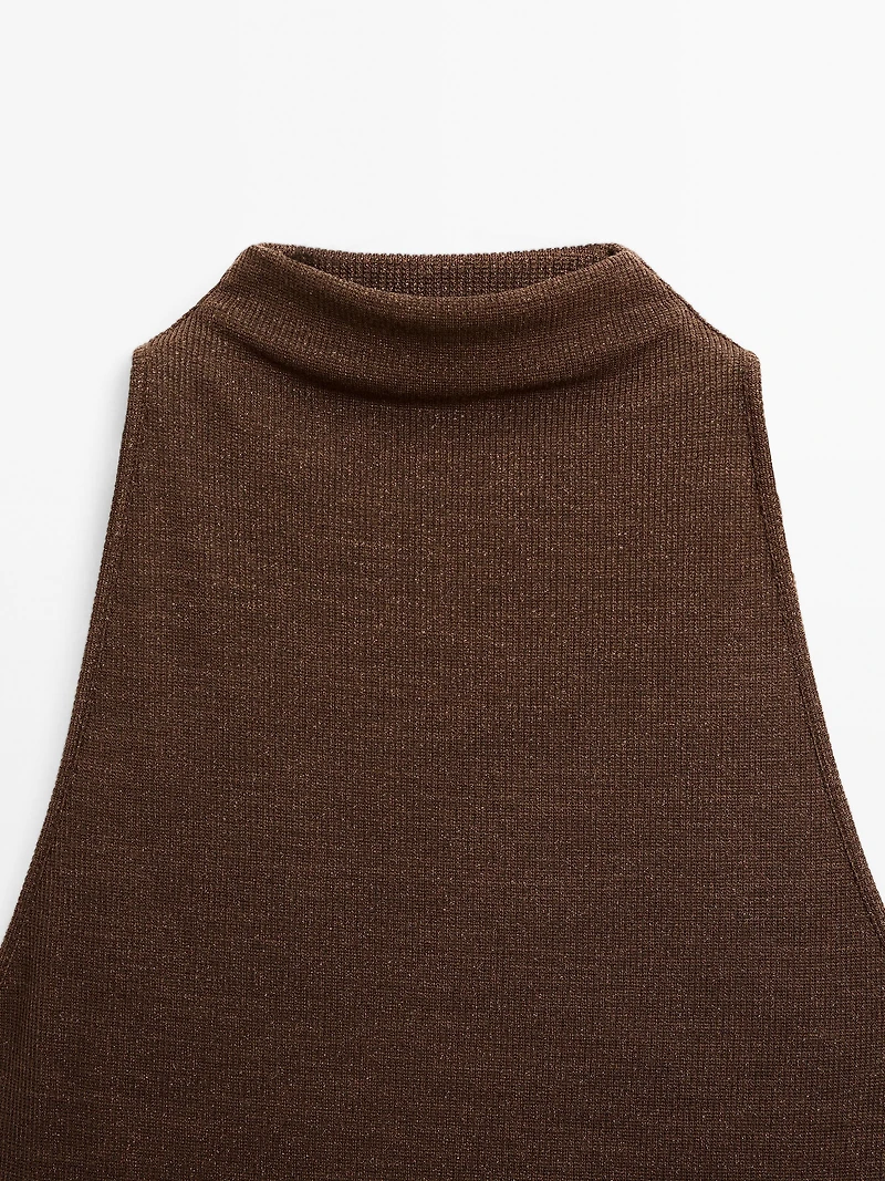 Top à encolure américaine effet métallisé