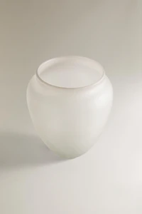 OPAQUE GLASS VASE