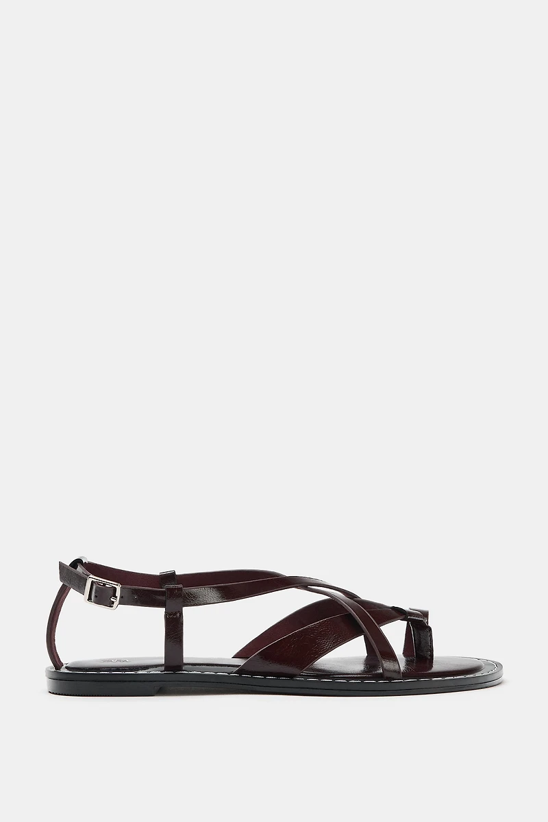 FLAT CROSSED STRAP SANDALS
