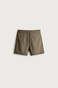 BASIC MID-LENGTH SWIM TRUNKS