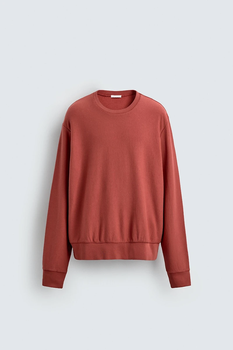WASHED CREWNECK SWEATSHIRT