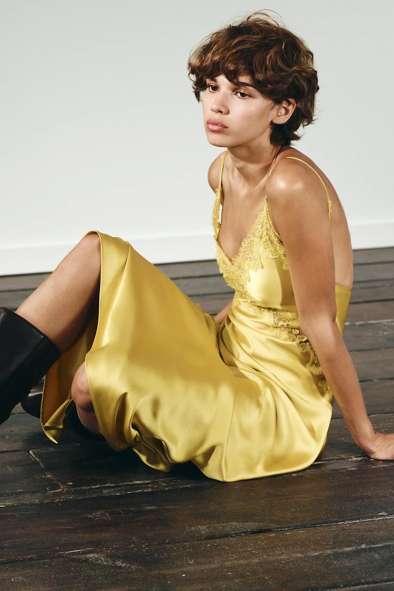 SATIN MIDI LACE DRESS