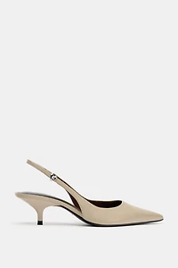 CHAUSSURES DESTALONNÉES AVEC BRIDE