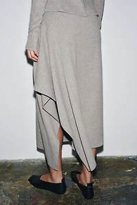 ASYMMETRIC MIDI SKIRT