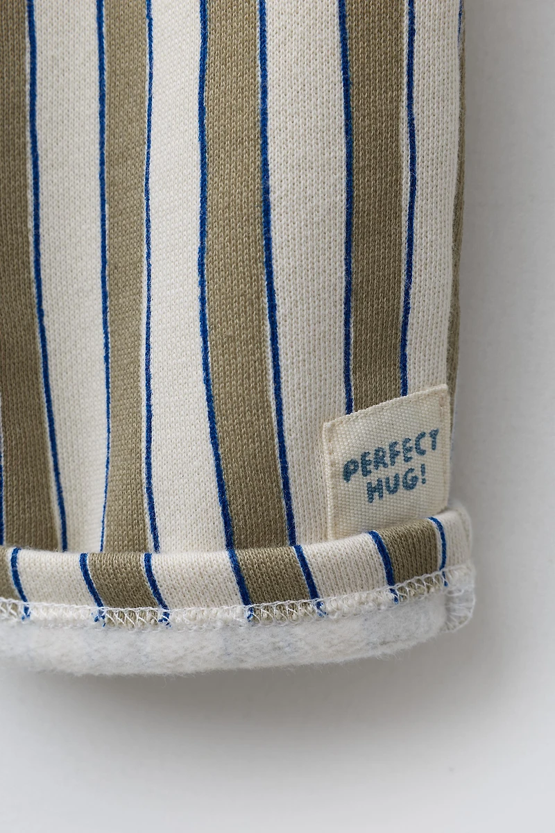 STRIPED BAGGY PANTS WITH LABEL