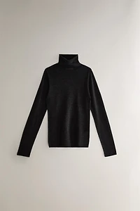 WOOL AND SILK TURTLE NECK SWEATER