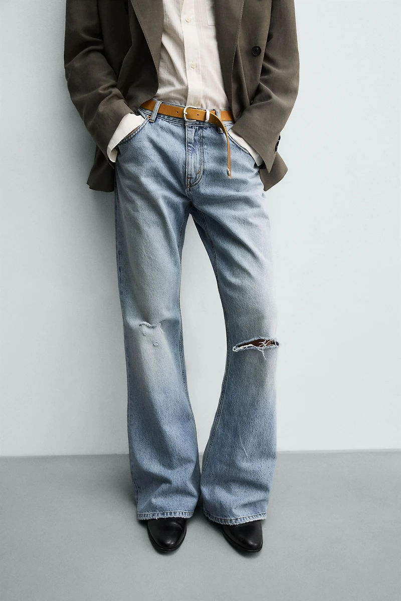 RIPPED FLARE FIT JEANS