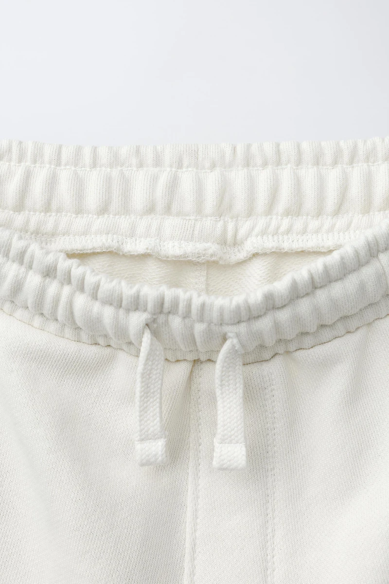 PLUSH JOGGING SHORTS