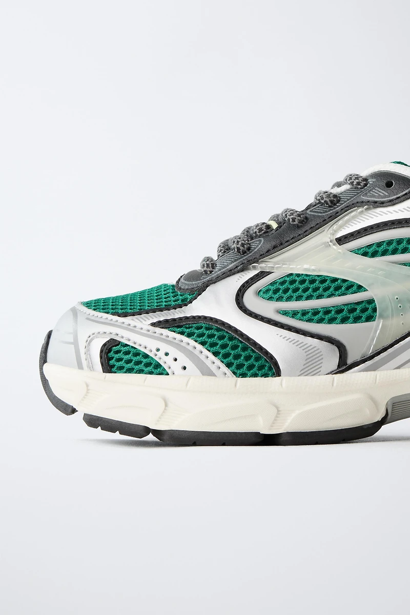 MESH SNEAKERS