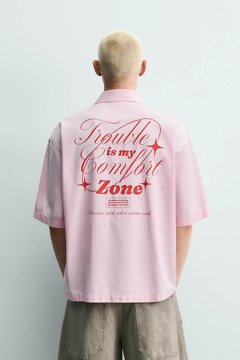 TEXT PRINT BOXY FIT SHIRT