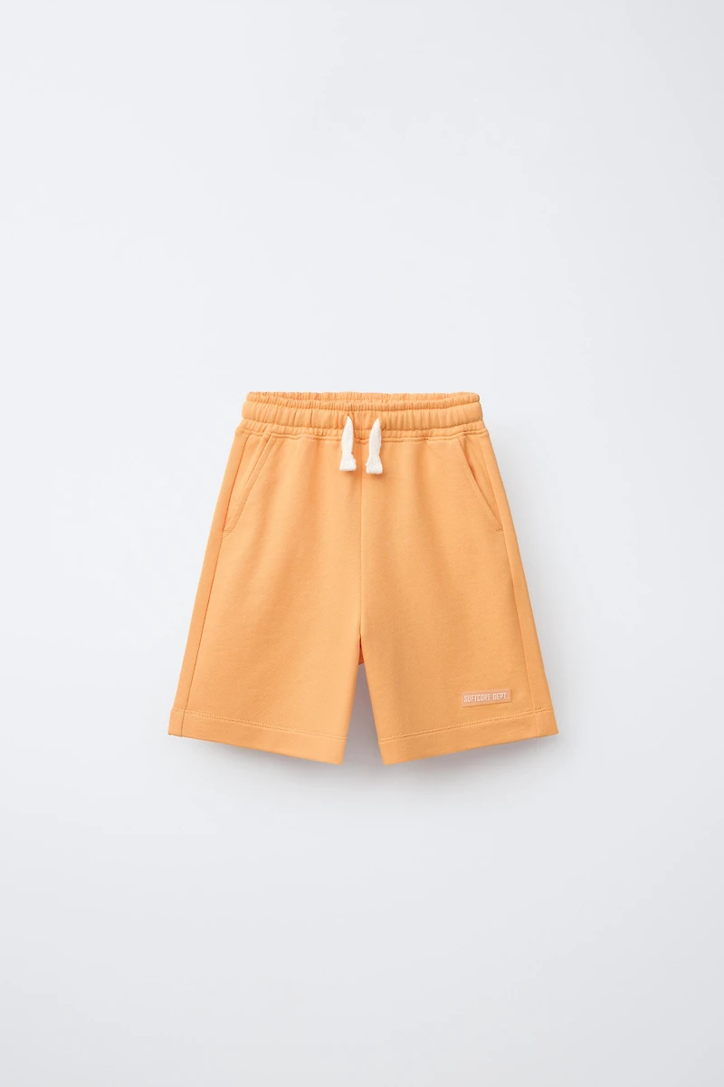 NUMBER PRINT JOGGING SHORTS