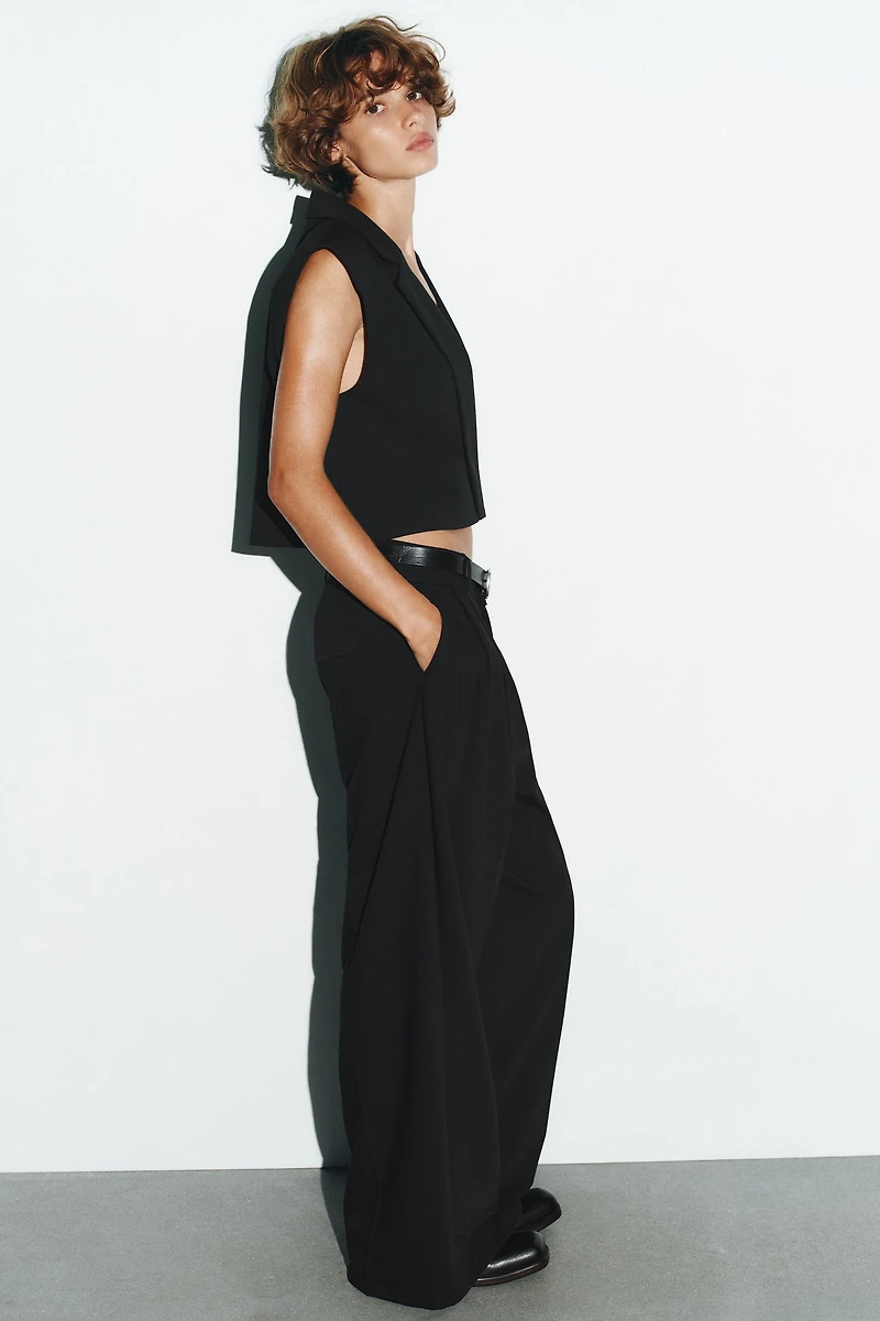 SHORT LAPEL VEST