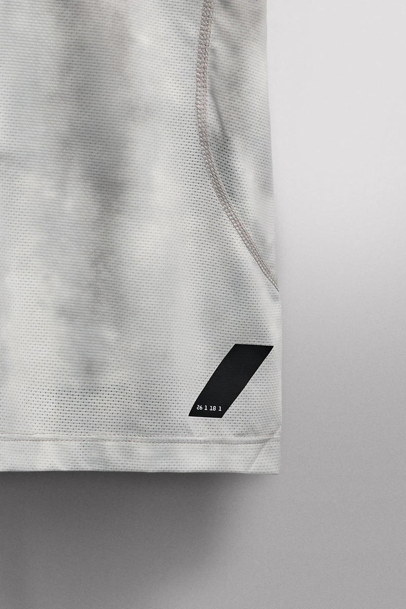 PRINTED TECHNICAL RUNNING T-SHIRT
