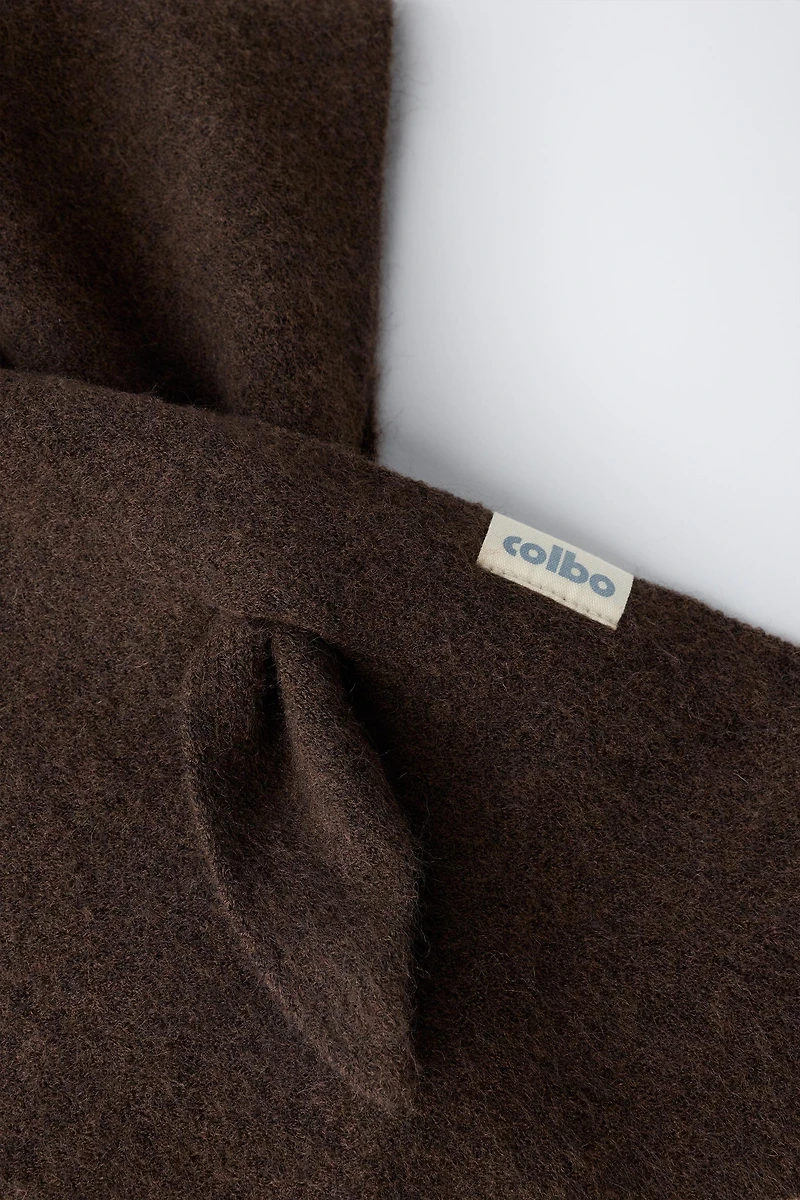 KNIT BANDANA WITH LABEL