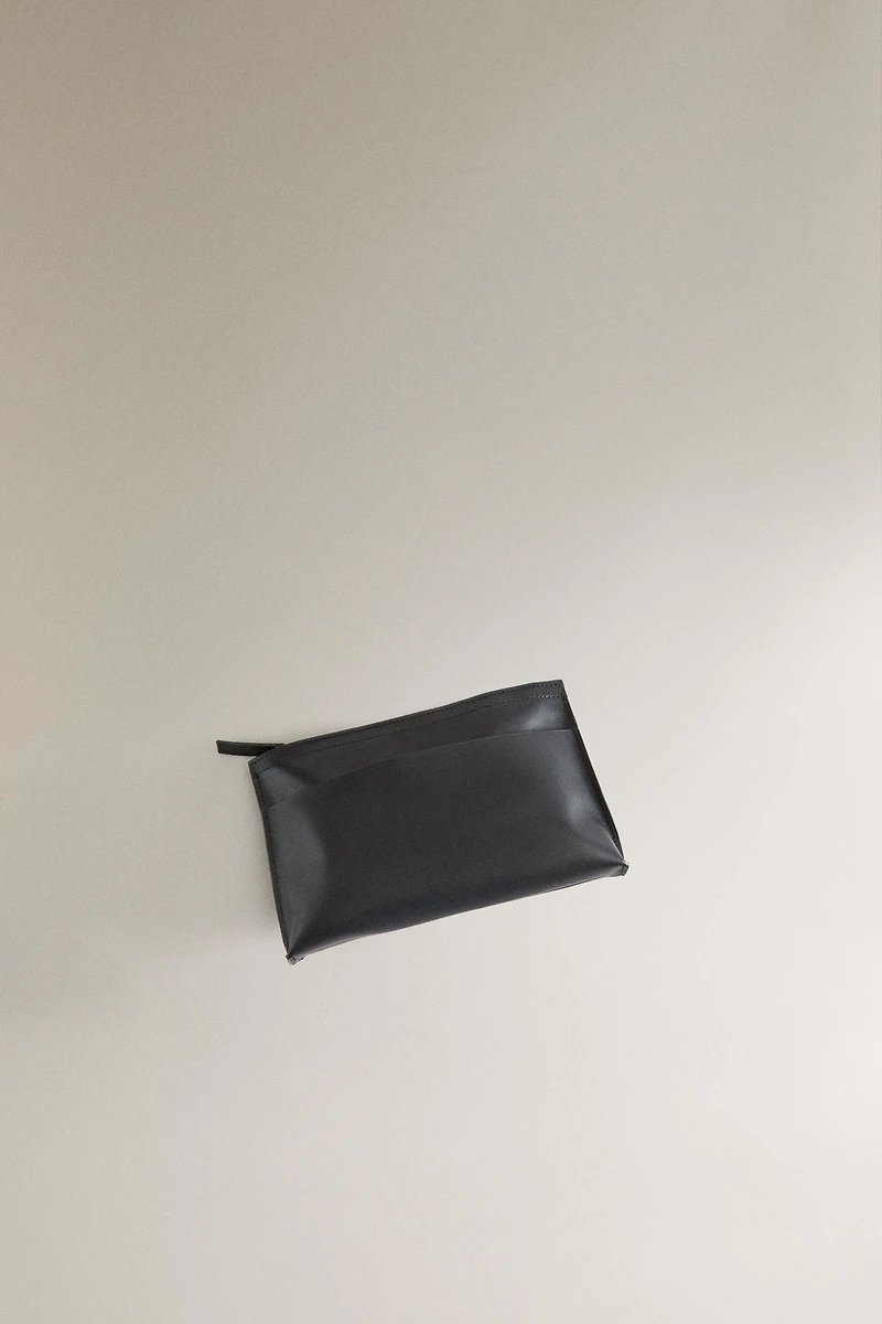 LEATHER MAKEUP BAG CLUTCH