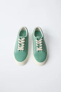 LACE-UP SNEAKERS