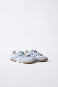 RETRO SNEAKERS