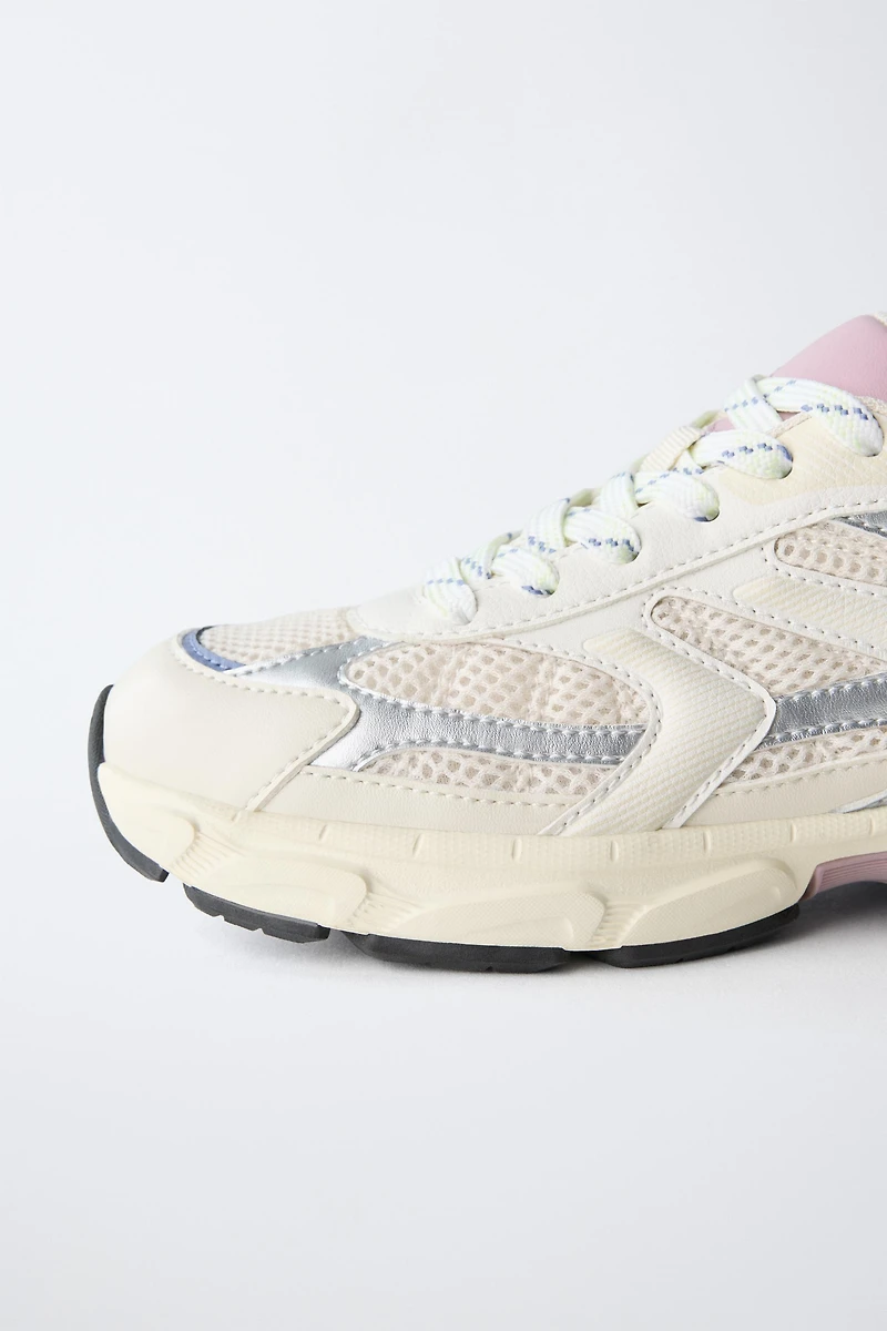 MESH SNEAKERS