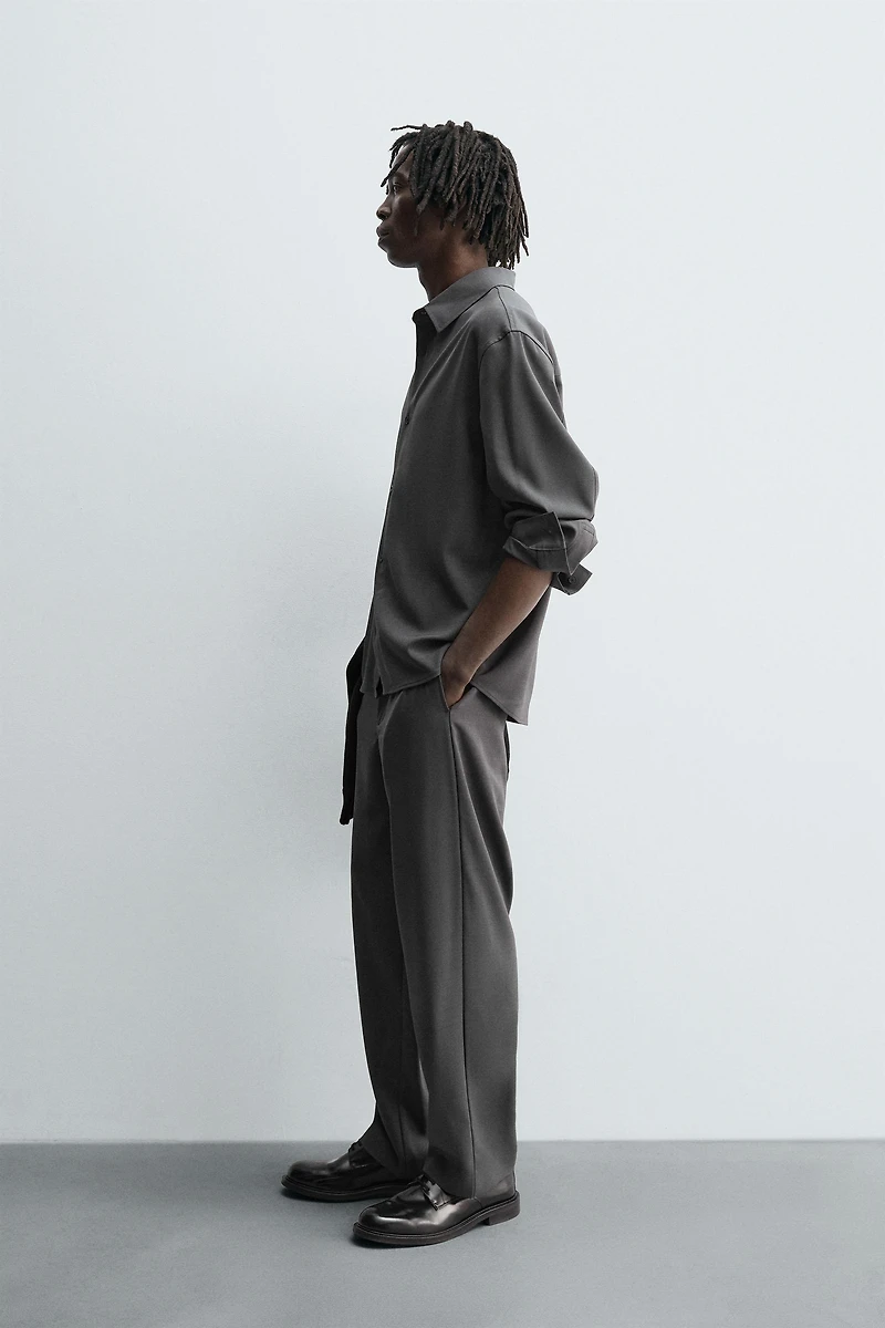 RELAXED FIT FLOWY SHIRT