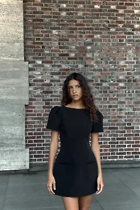 SHORT PLEATED POCKET DRESS