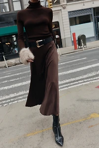 SUEDE EFFECT PLEATED MIDI SKIRT WITH BELT