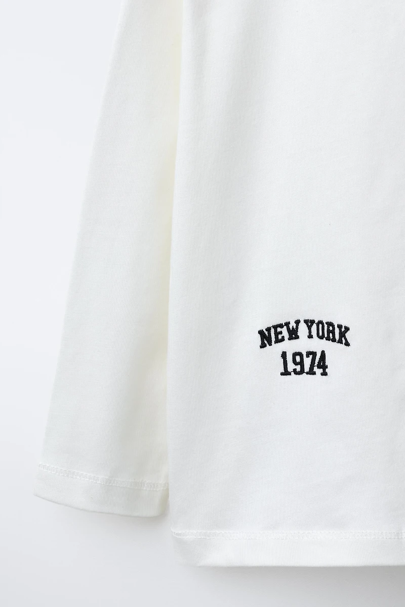 T-SHIRT OURS INSCRIPTION BRODÉE