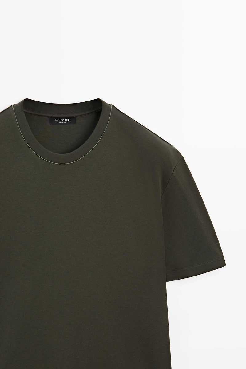 Contrast neck short sleeve T-shirt