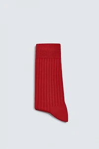 RIBBED TEXTURED SOCKS