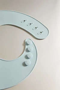 KIDS' SILICONE CHICK BIB