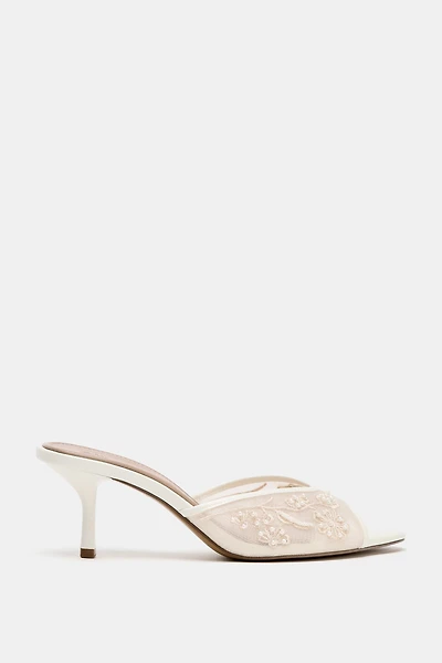 MESH PEARL EMBROIDERED SANDALS