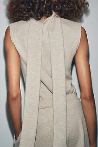 SOFT SCARF TOP