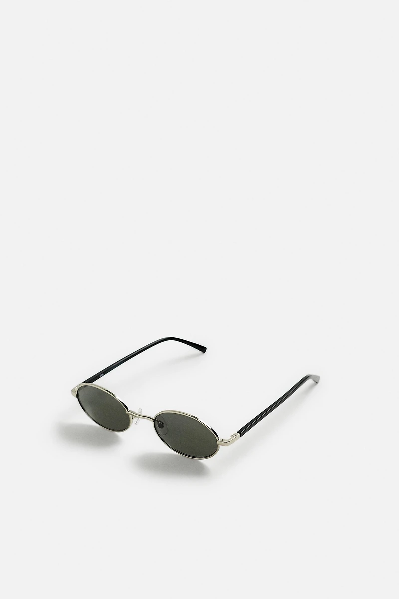 LUNETTES DE SOLEIL OVALES