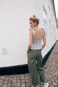 SMOCKED STRIPED TOP
