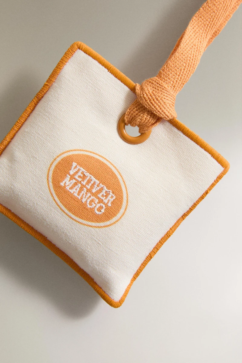 VETIVER MANGO CAR AND CLOSET AIR FRESHENER