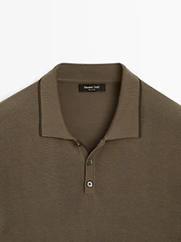 Knit polo shirt with coloured collar detail