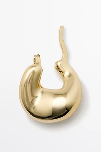 Voluminous hoop earrings