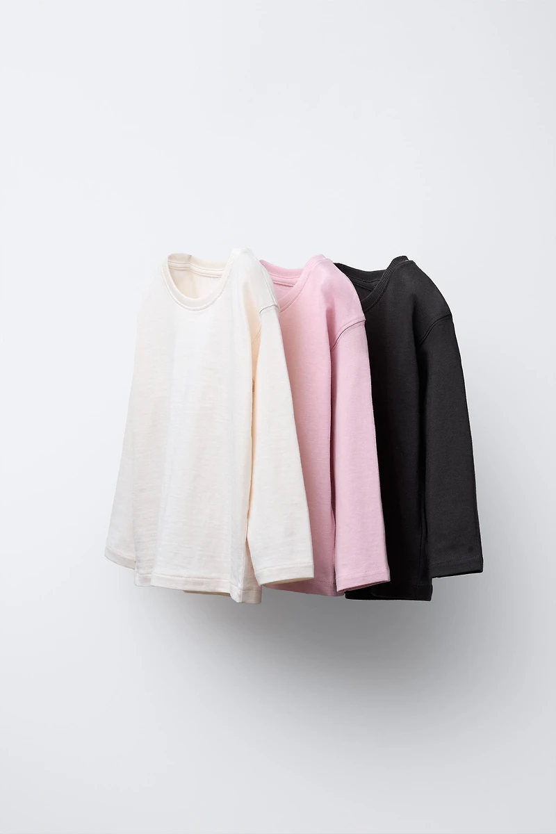 LOT DE TROIS T-SHIRTS UNIS