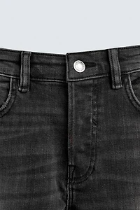 RIPPED SKINNY FIT JEANS