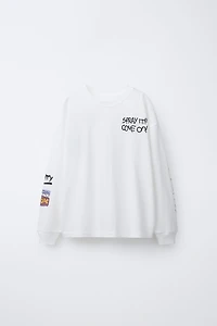 T-SHIRT À IMPRIMÉ GRAFFITI