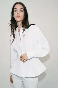 CHEMISE EN POPELINE À BASQUES