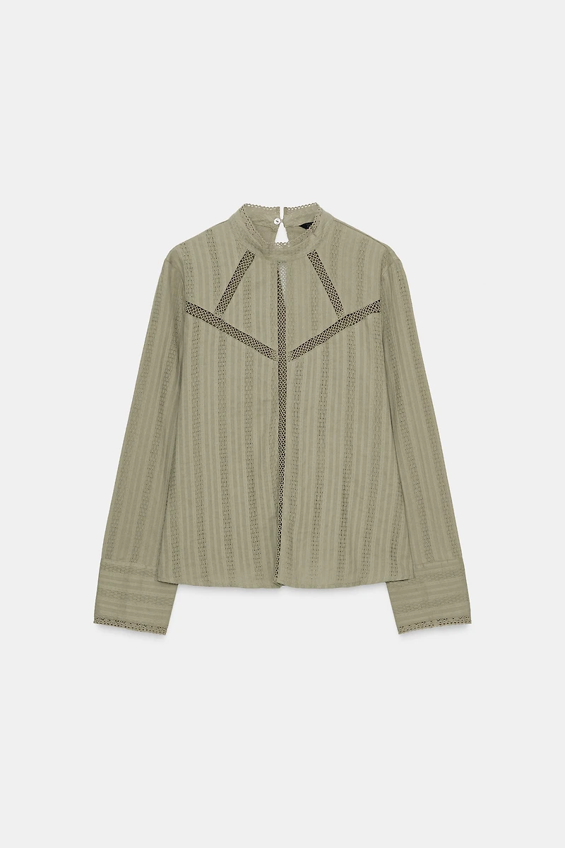 LACE TRIM ROMANTIC SHIRT
