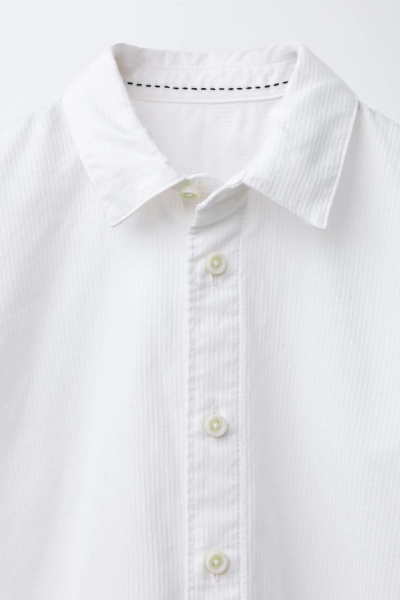 DETACHABLE BOW TIE SHIRT