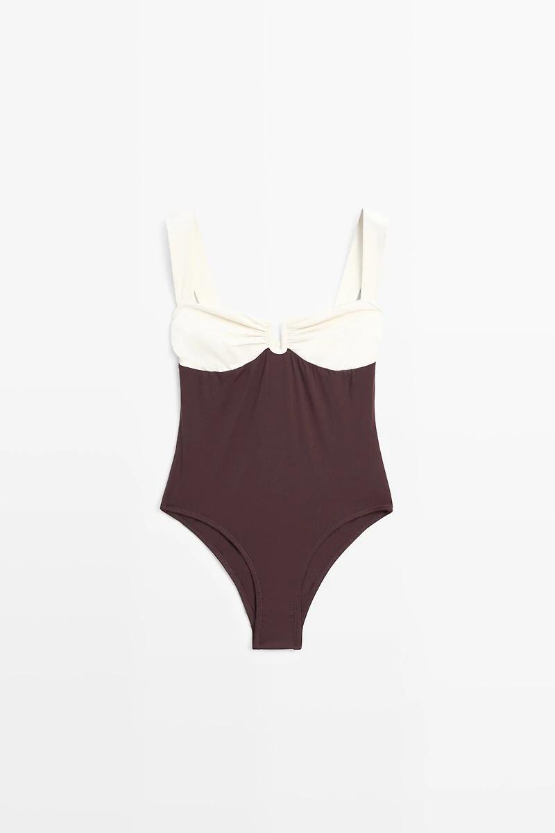 Maillot de bain froncé