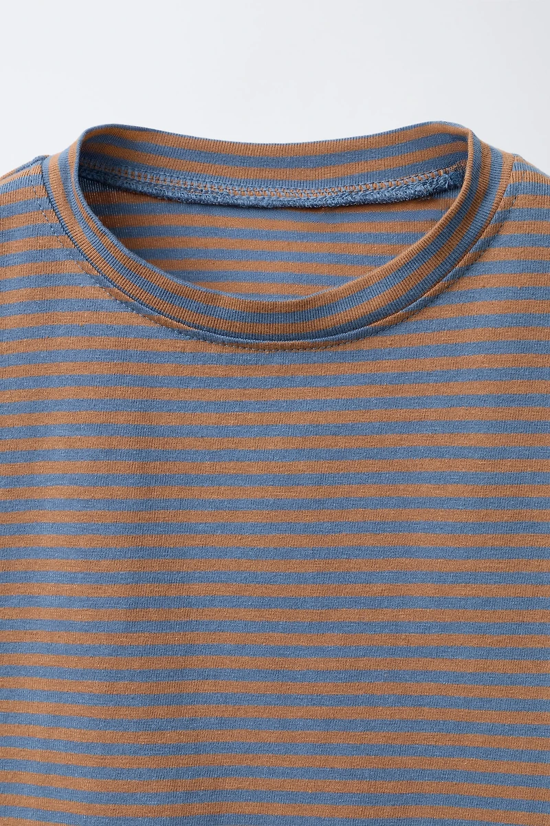 STRIPED PRINT T-SHIRT