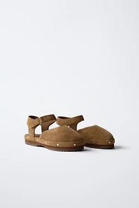 LEATHER CLOGS