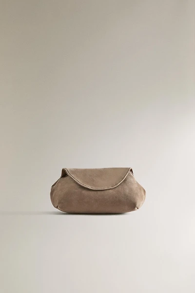 TOILETRY BAG IN SOFT LEATHER