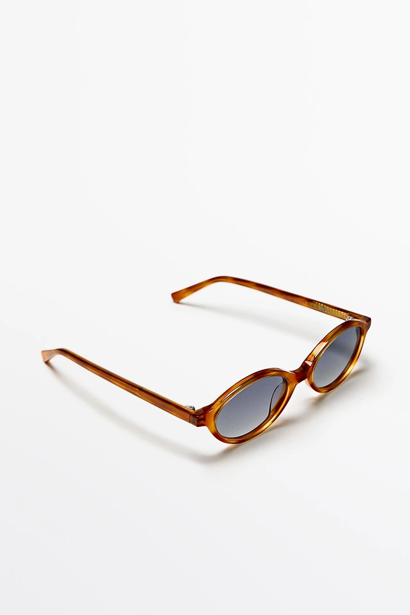 Oval sunglasses