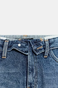 LOW-RISE CUFFED SHORTS
