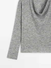 Pull en maille à col drapé