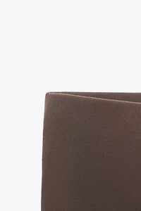 TEXTURED MIDI SKIRT